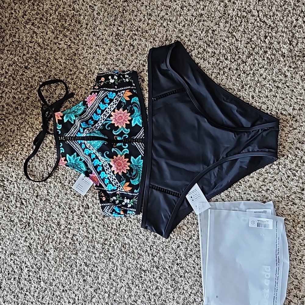 Cupshe Black Retro Folklore Halter Bikini Bralette & Hipster swimsuit